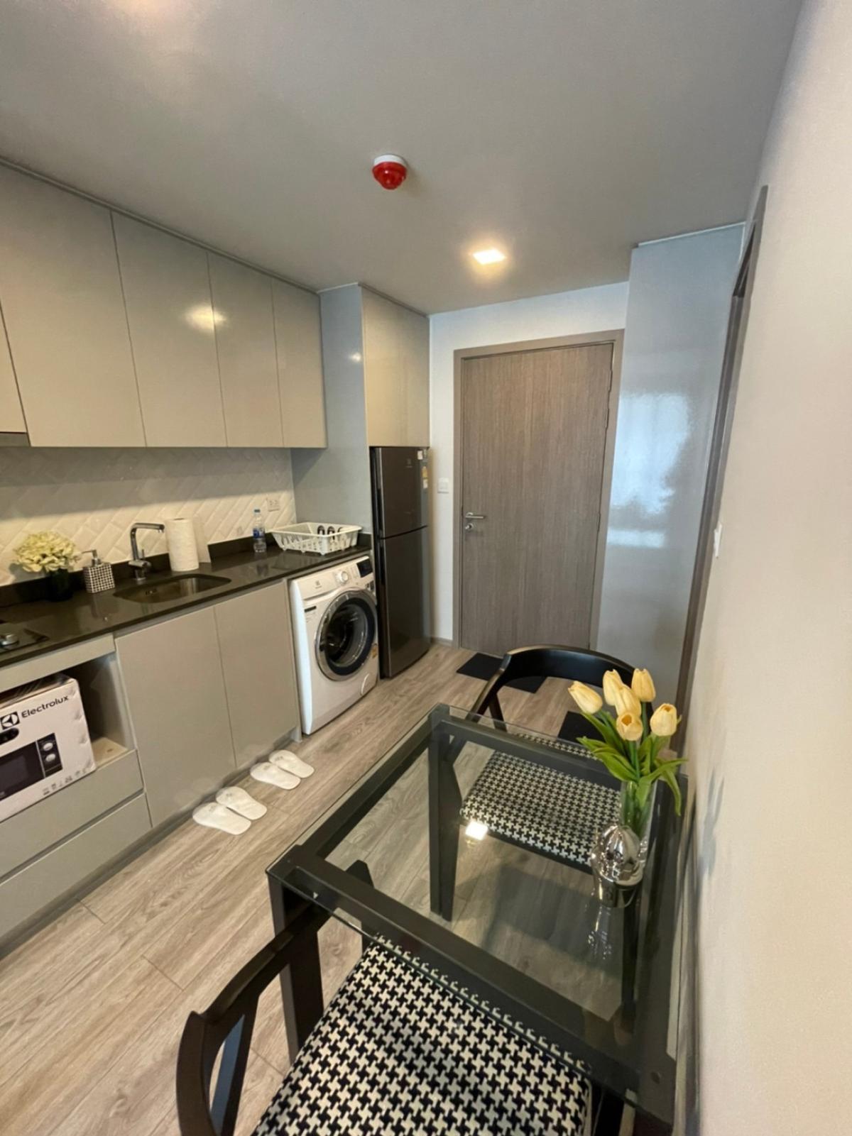 ขายคอนโดอ่อนนุช อุดมสุข : 03/04/2026, รวมค่าโอนคอนโด Life สุขุมวิท 48 ใกล้ BTS พระโขนง 
2 ห้องนอน ราคาเพียง 5.2 ล้าน พร้อมสิ่งอำนวยความสะดวกครบครัน! 0642748883