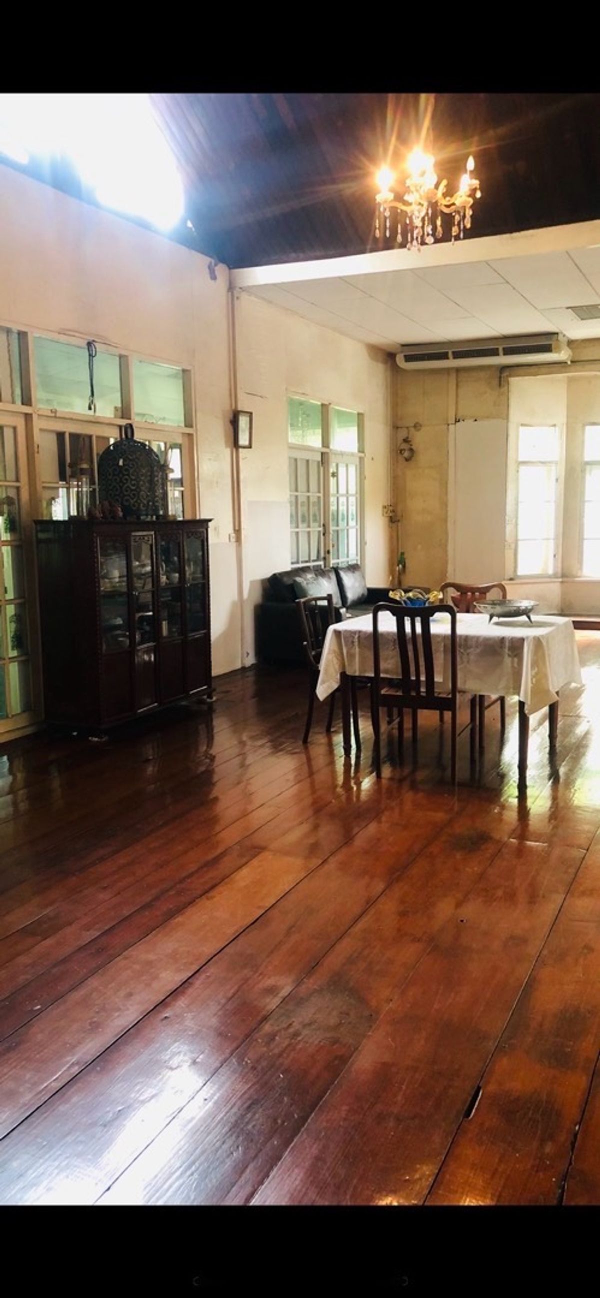 ขายที่ดินพุทธมณฑล ศาลายา : 📢👇ที่ดิน แปลงสวย พร้อมบ้าน 3 หลัง ริมคลองวัดโพธิ์ ต้นไม้ใหญ่บรรยากาศร่มรื่น เงียบสงบ ใกล้แหล่งท่องเที่ยว ตลาดน้ำคลองลัดมะยม และบางระมาด เหมาะพักอาศัย ทำที่พักHome stay ร้านอาหาร ร้านกาแฟ 