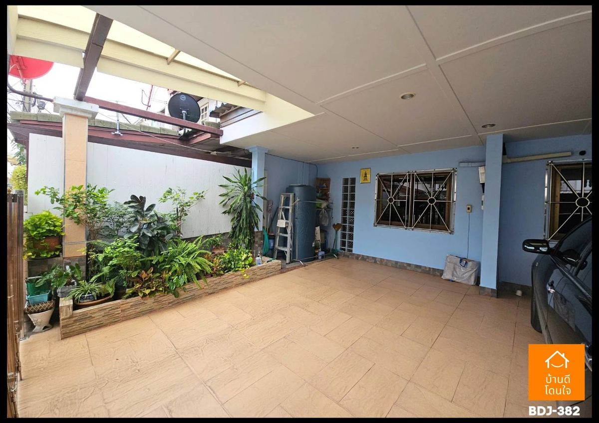 ขายทาวน์โฮมรามคำแหง หัวหมาก : ลดราคาพิเศษ ทาวน์โฮม บ้านบดินทรรักษา (32 ตร.ว.) 4 นอน 2 น้ำ 2 จอด ใกล้โรงเรียนบดินทรเดชา 