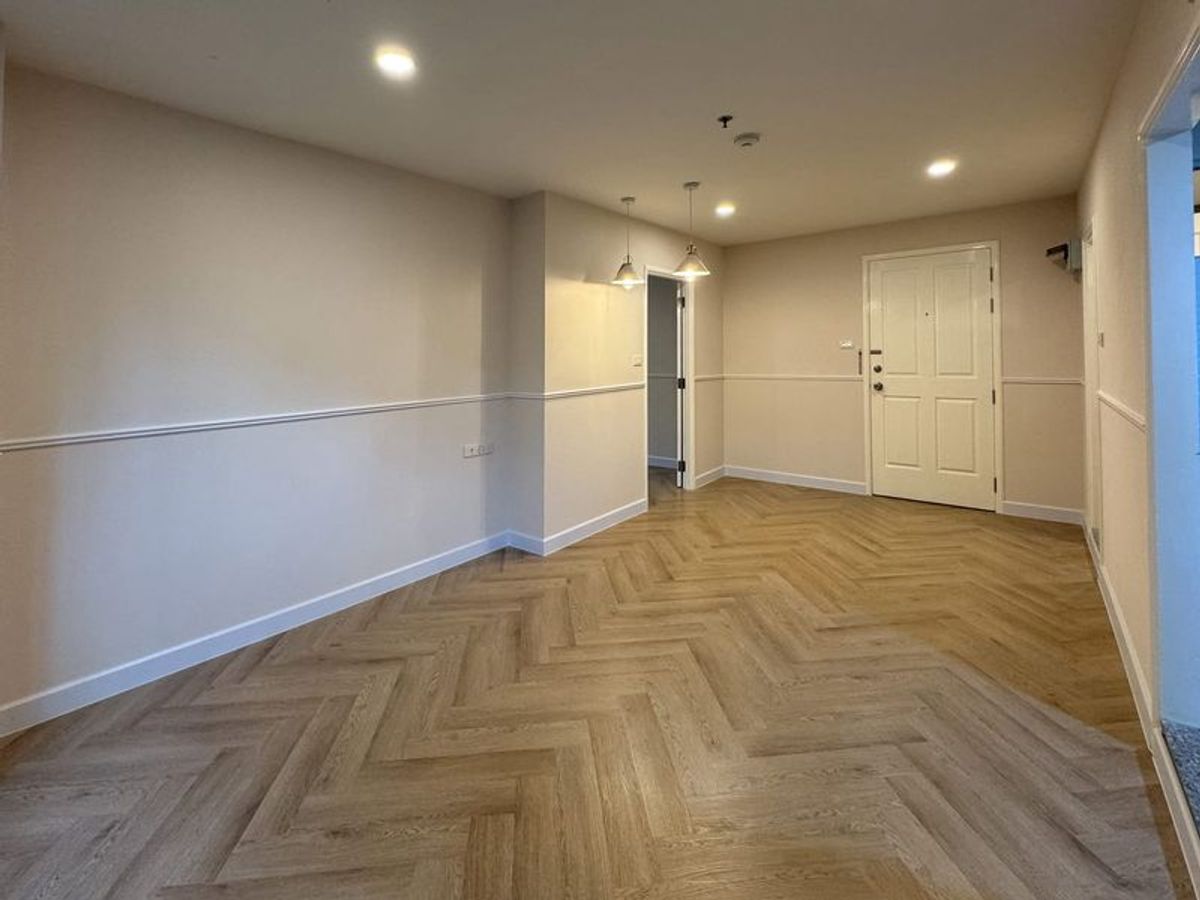 ขายคอนโดพระราม 8 สามเสน ราชวัตร : ขายคอนโด Lumpini Place พระราม 8  ชั้น 1 อาคาร C เนื้อที่ 45.26 ตารางเมตร 1 ห้องนอน 1 ห้องน้ำ ซอยอรุณอัมรินทร์ 53 แขวงบางยี่ขัน เขตบางพลัด กรุงเทพมหานคร