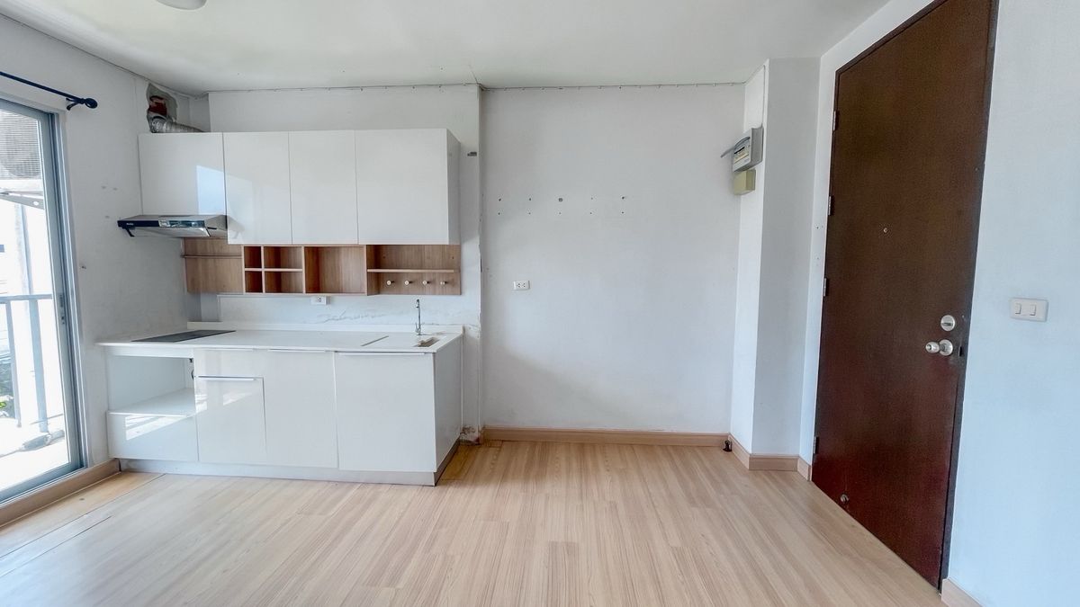 For SaleCondoPattanakan, Srinakarin : The cheapest in the Parkland Srinakarin project (The Parkland Srinakarin)  🛏️ 1 bedroom 🛁 1 bathroom 🛋️ 1 living room size 40 sqm. Building B 3 ✨ Price 1,700,000 baht ✨