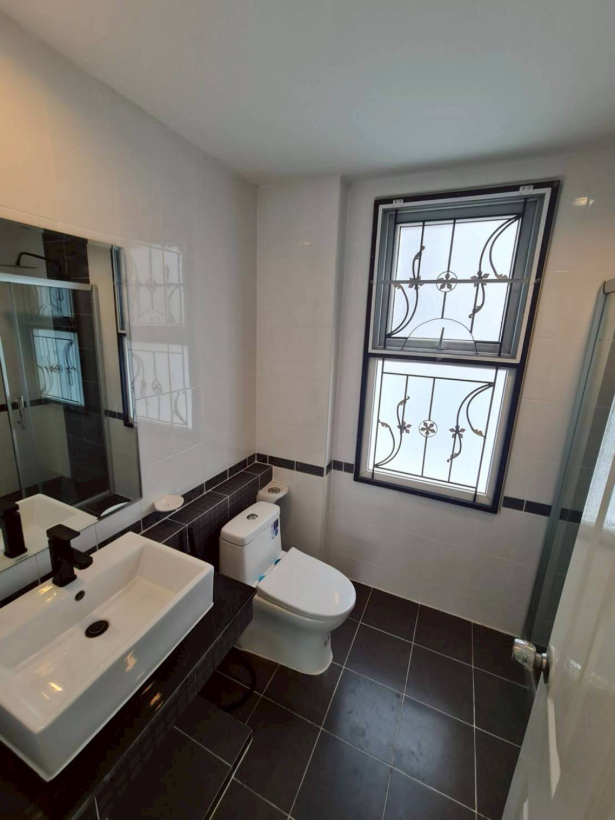 ขายบ้านนนทบุรี บางใหญ่ บางบัวทอง : ขายบ้าน เดอะ มิวส์ โฮม หน้ากว้าง รีโนเวทใหม่ คลองถนน บางบัวทอง นนทบุรี CX-140936