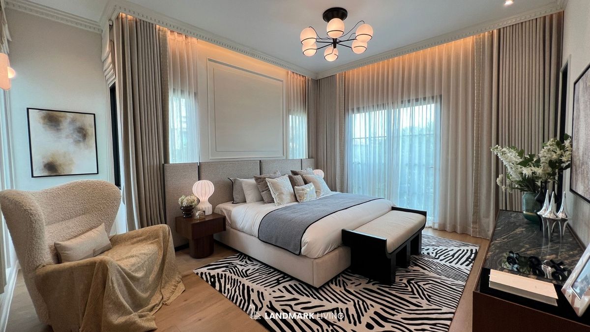 For SaleHousePattanakan, Srinakarin : ✨ Everything as in the picture Ready to move in. 🏡 Narinsiri Krungthep Kreetha. Real touch. Receive premium deals before anyone in Landmark Living 💯