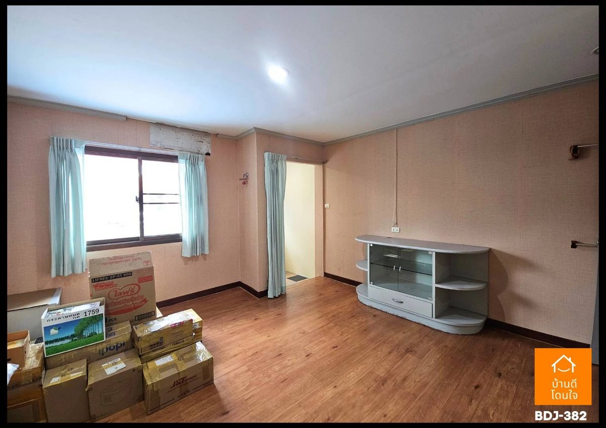 ขายทาวน์โฮมรามคำแหง หัวหมาก : ลดราคาพิเศษ ทาวน์โฮม บ้านบดินทรรักษา (32 ตร.ว.) 4 นอน 2 น้ำ 2 จอด ใกล้โรงเรียนบดินทรเดชา 