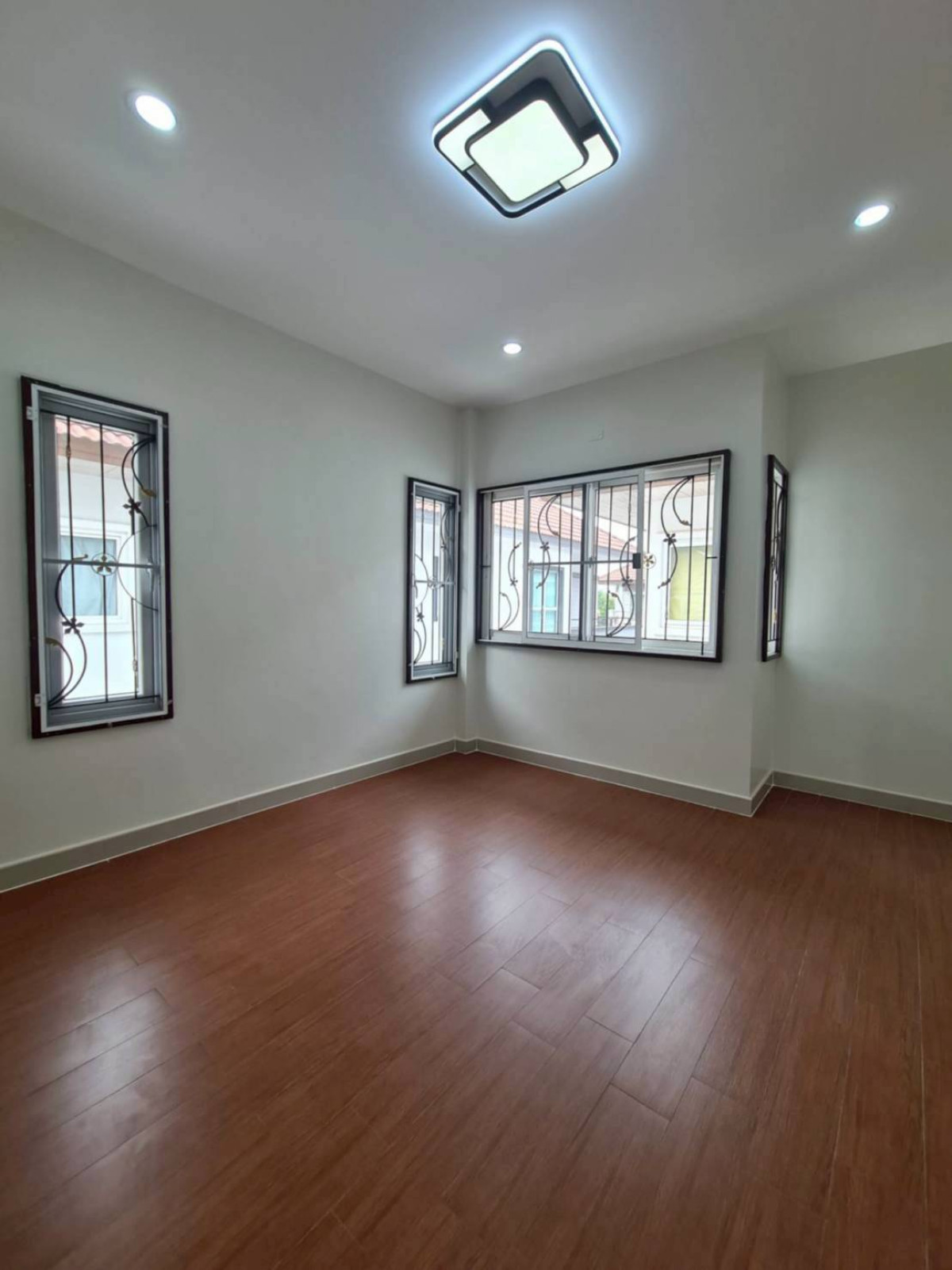 ขายบ้านนนทบุรี บางใหญ่ บางบัวทอง : ขายบ้าน เดอะ มิวส์ โฮม หน้ากว้าง รีโนเวทใหม่ คลองถนน บางบัวทอง นนทบุรี CX-140936