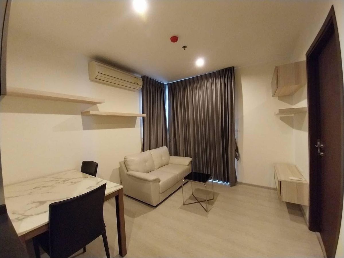 ให้เช่าคอนโดพระราม 9 เพชรบุรีตัดใหม่ RCA : Condo for rent Rhythm Asoke Monthly 25,000 thb.