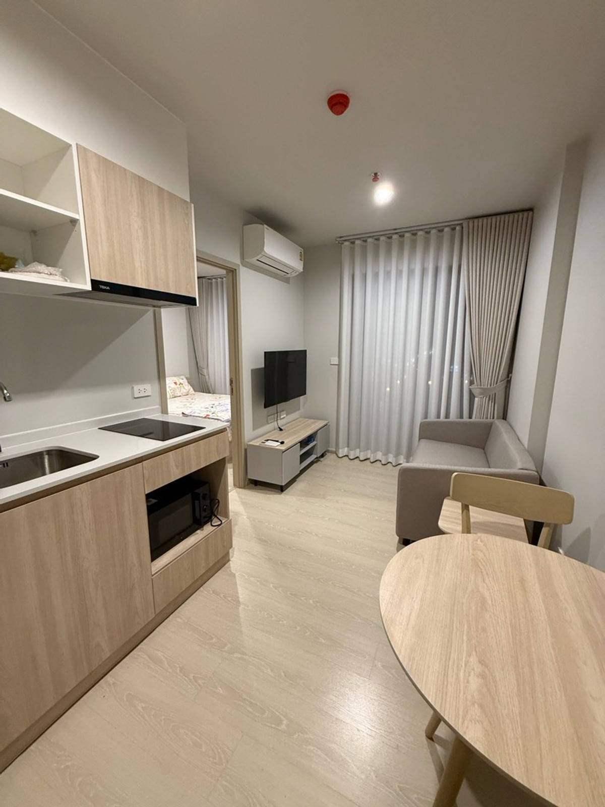 ให้เช่าคอนโดบางนา แบริ่ง ลาซาล : ให้เช่า คอนโด Nue Mega Plus Bangna (นิว เมกา พลัส บางนา) ชั้น 24