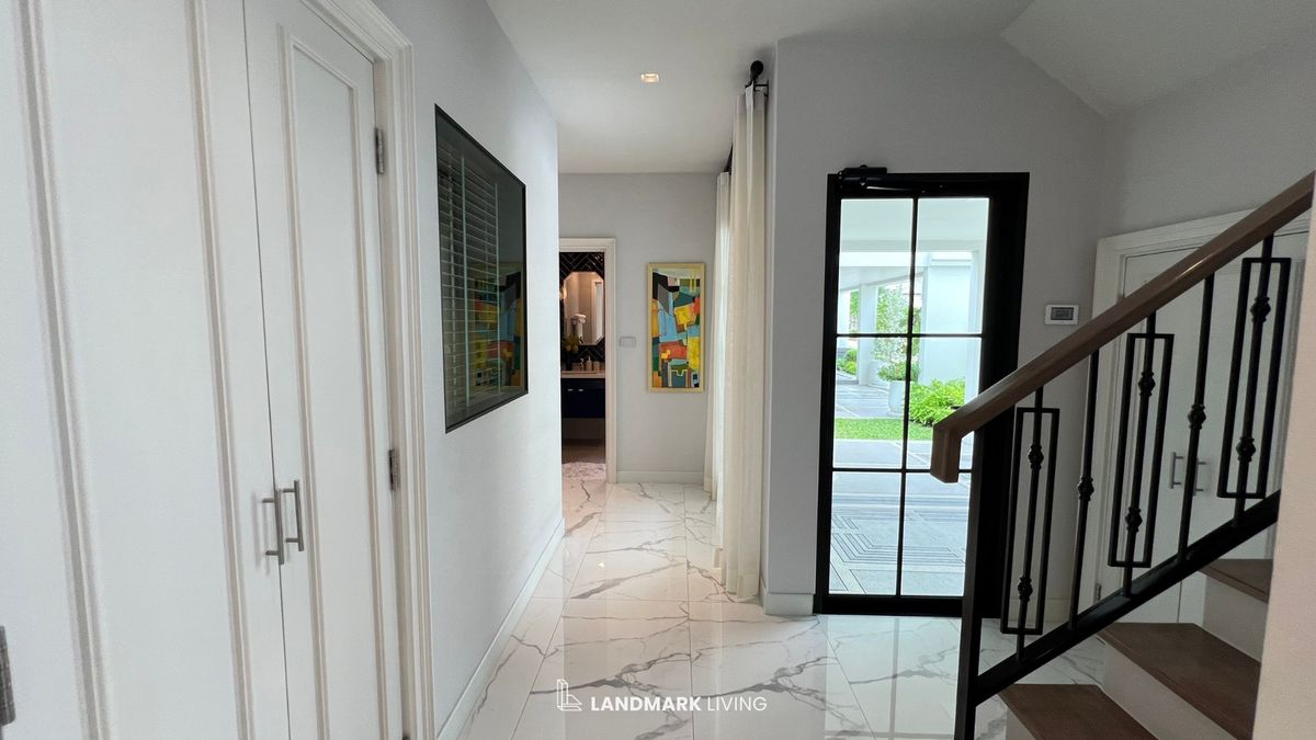 For SaleHouseLadkrabang, Suwannaphum Airport : ✨ Everything as in the picture Ready to move in. Complete, complete in one place Special offer at Landmark Living 💯