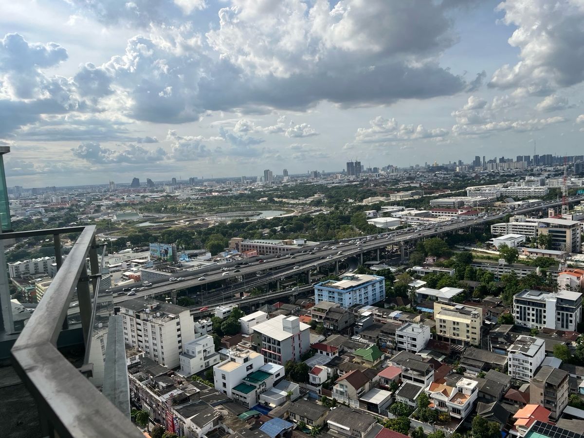 ให้เช่าคอนโดราชเทวี พญาไท : ศุภาลัย พรีเมียร์ ราชเทวี 100 sq.m. Eng 中 日 Please add LINE ID @806qphgn 