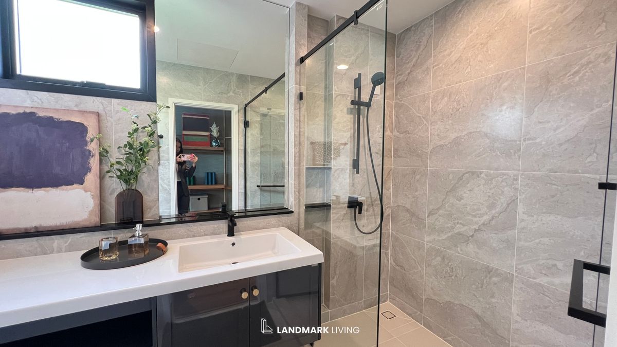 For SaleHouseBang kae, Phetkasem : ✨ Everything as in the picture Ready to move in. Luxury house That you cant miss Give you a special deal from Landmark Living 💯