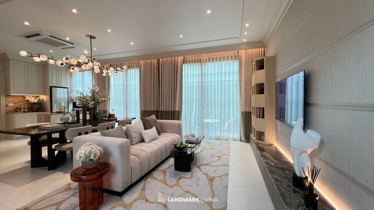 For SaleHousePattanakan, Srinakarin : ✨ Everything as in the picture Ready to move in. 🏡 Narinsiri Krungthep Kreetha. Real touch. Receive premium deals before anyone in Landmark Living 💯