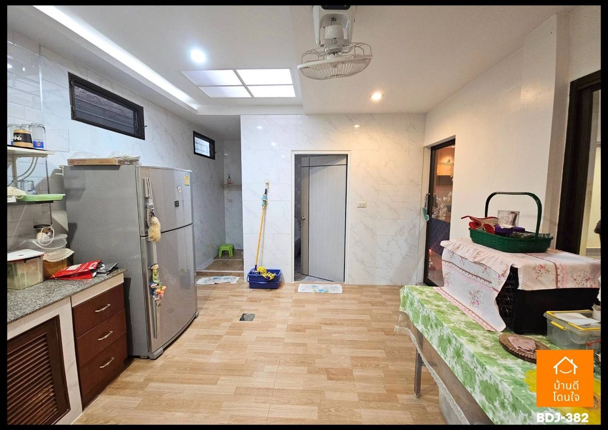 ขายทาวน์โฮมรามคำแหง หัวหมาก : ลดราคาพิเศษ ทาวน์โฮม บ้านบดินทรรักษา (32 ตร.ว.) 4 นอน 2 น้ำ 2 จอด ใกล้โรงเรียนบดินทรเดชา 