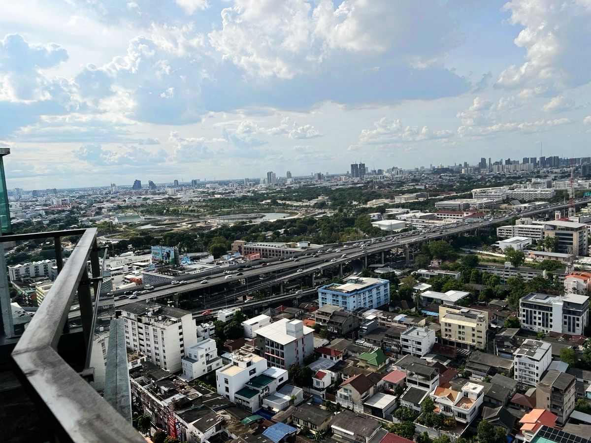 ให้เช่าคอนโดราชเทวี พญาไท : ศุภาลัย พรีเมียร์ ราชเทวี 100 sq.m. Eng 中 日 Please add LINE ID @806qphgn 