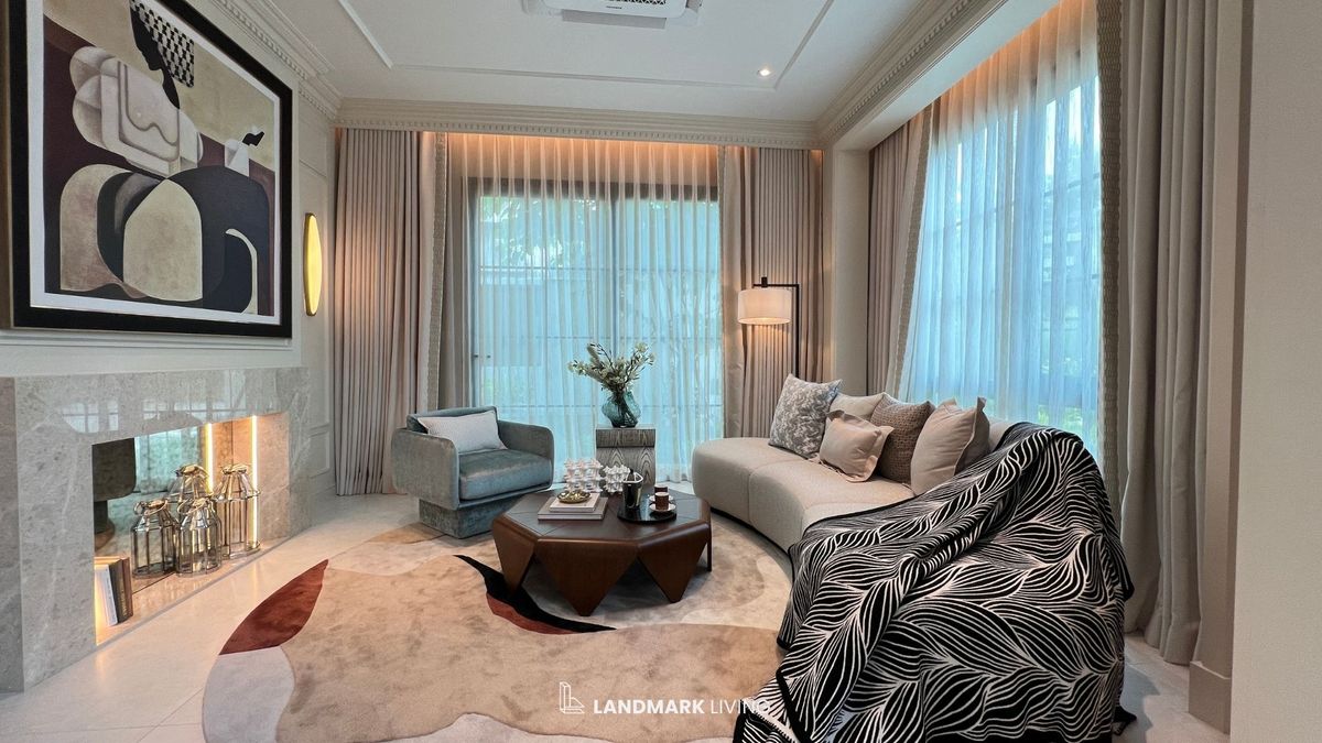 For SaleHousePattanakan, Srinakarin : ✨ Everything as in the picture Ready to move in. 🏡 Narinsiri Krungthep Kreetha. Real touch. Receive premium deals before anyone in Landmark Living 💯