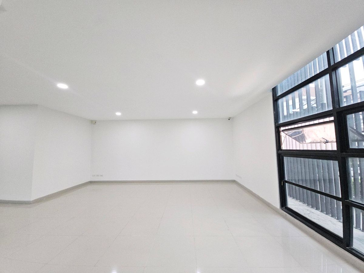 For SaleHome OfficeKaset Nawamin,Ladplakao : Home Office Sukhonthasawat Lat Phrao Ekkamai Ramintra