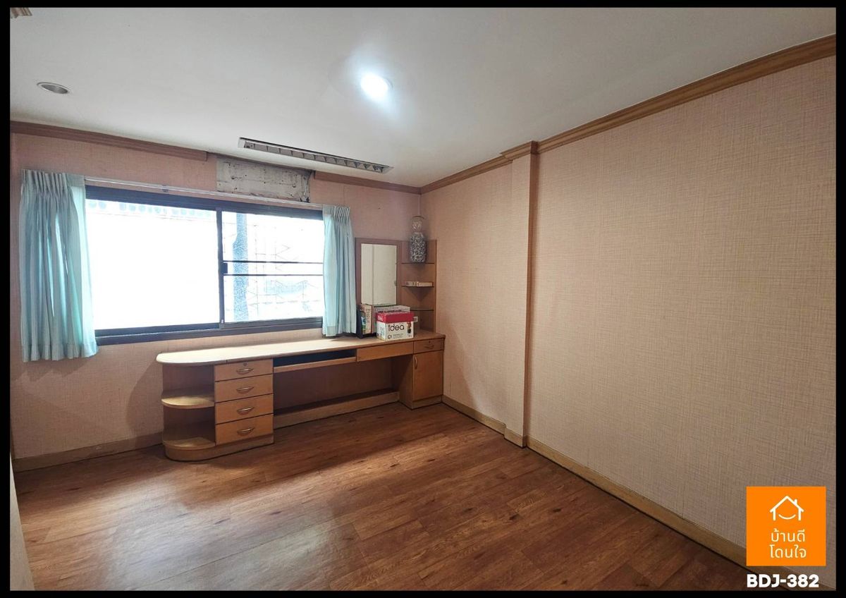 ขายทาวน์โฮมรามคำแหง หัวหมาก : ลดราคาพิเศษ ทาวน์โฮม บ้านบดินทรรักษา (32 ตร.ว.) 4 นอน 2 น้ำ 2 จอด ใกล้โรงเรียนบดินทรเดชา 