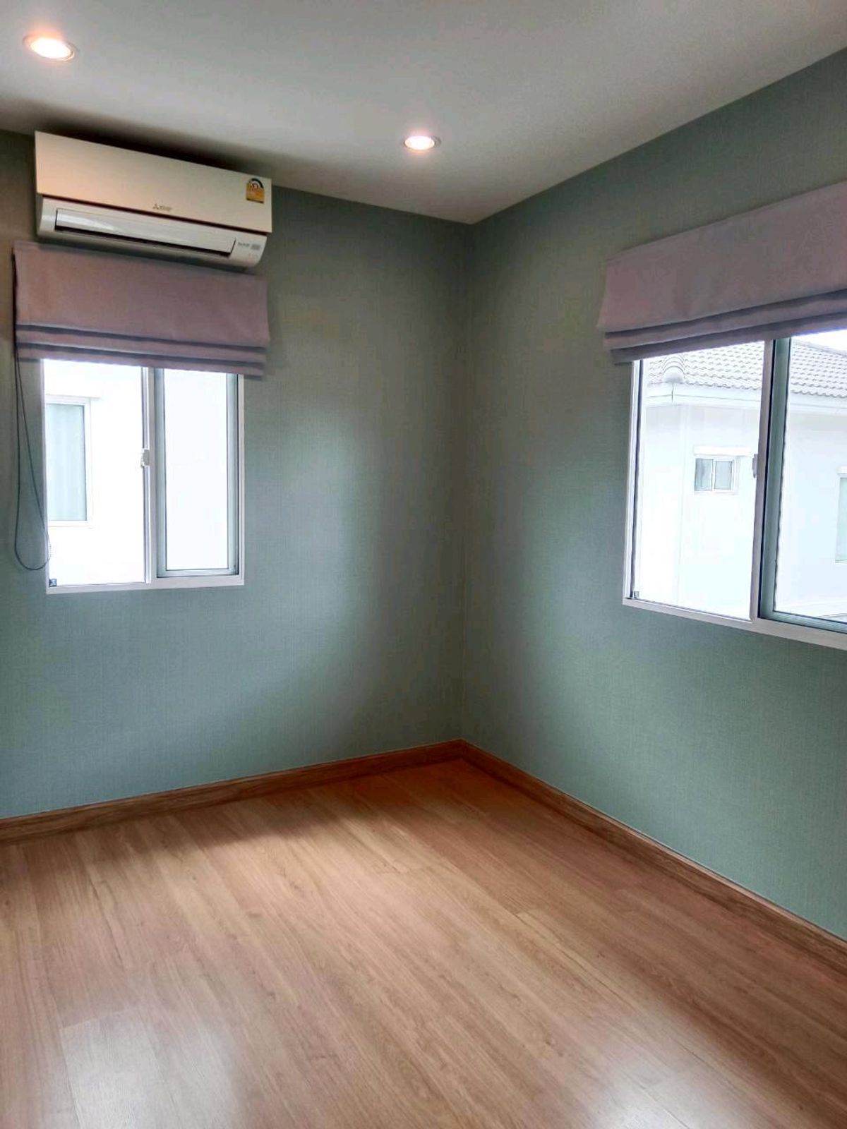 บ้านพัฒนาการ ศรีนครินทร์ : บ้านเดี่ยว ขาย เช่า บ้านมุม3 นอน 3 น้ำ 2 จอดรถ สนใจติดต่อคุณเนย 0938563451