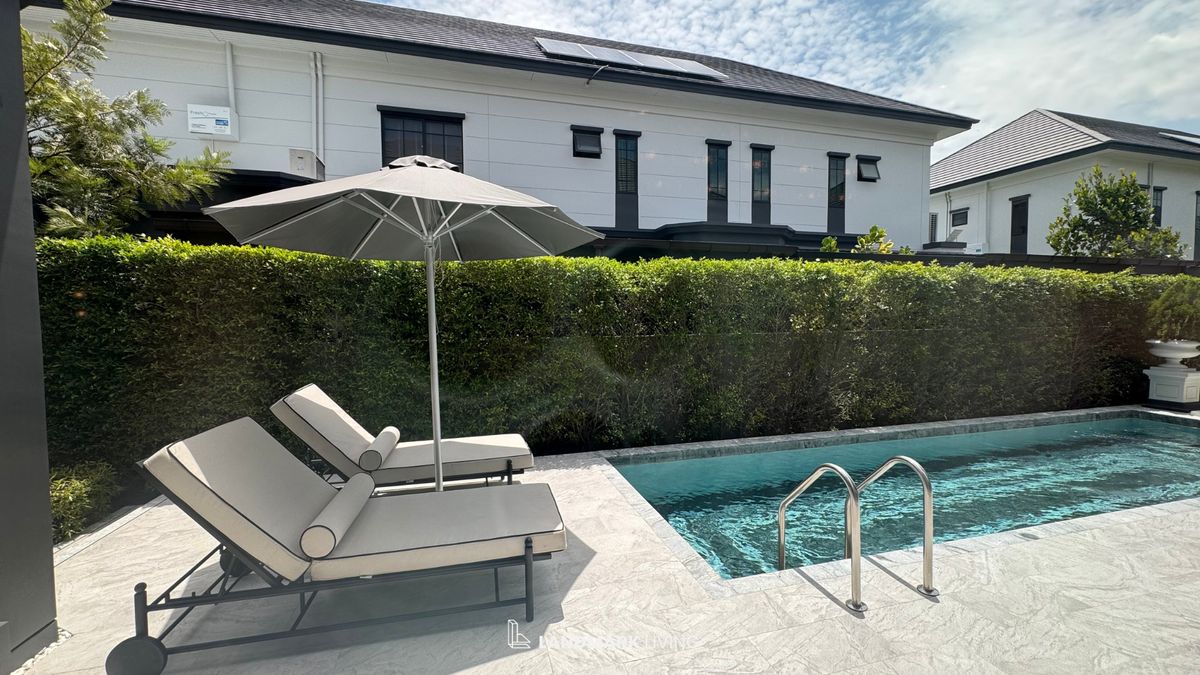 For SaleHouseBang kae, Phetkasem : ✨ Everything as in the picture Ready to move in. Luxury house That you cant miss Give you a special deal from Landmark Living 💯