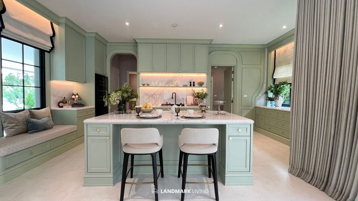 For SaleHousePattanakan, Srinakarin : ✨ Everything as in the picture Ready to move in. 🏡 Narinsiri Krungthep Kreetha. Real touch. Receive premium deals before anyone else at Landmark Living 💯