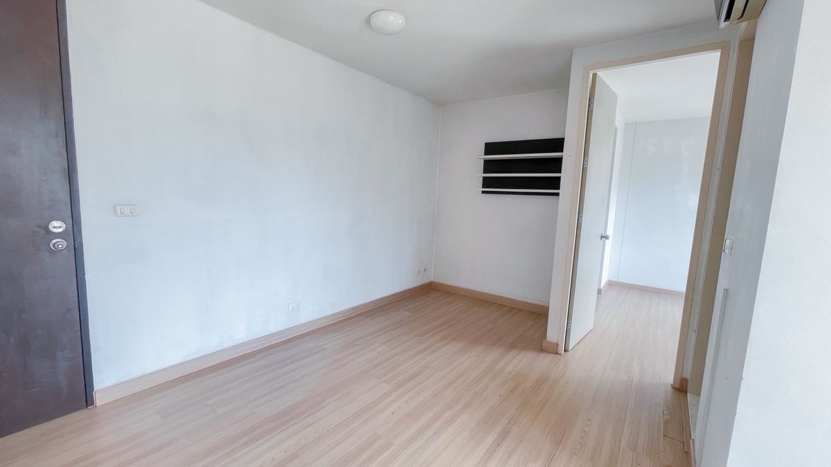 For SaleCondoPattanakan, Srinakarin : The cheapest in the Parkland Srinakarin project (The Parkland Srinakarin)  🛏️ 1 bedroom 🛁 1 bathroom 🛋️ 1 living room size 40 sqm. Building B 3 ✨ Price 1,700,000 baht ✨