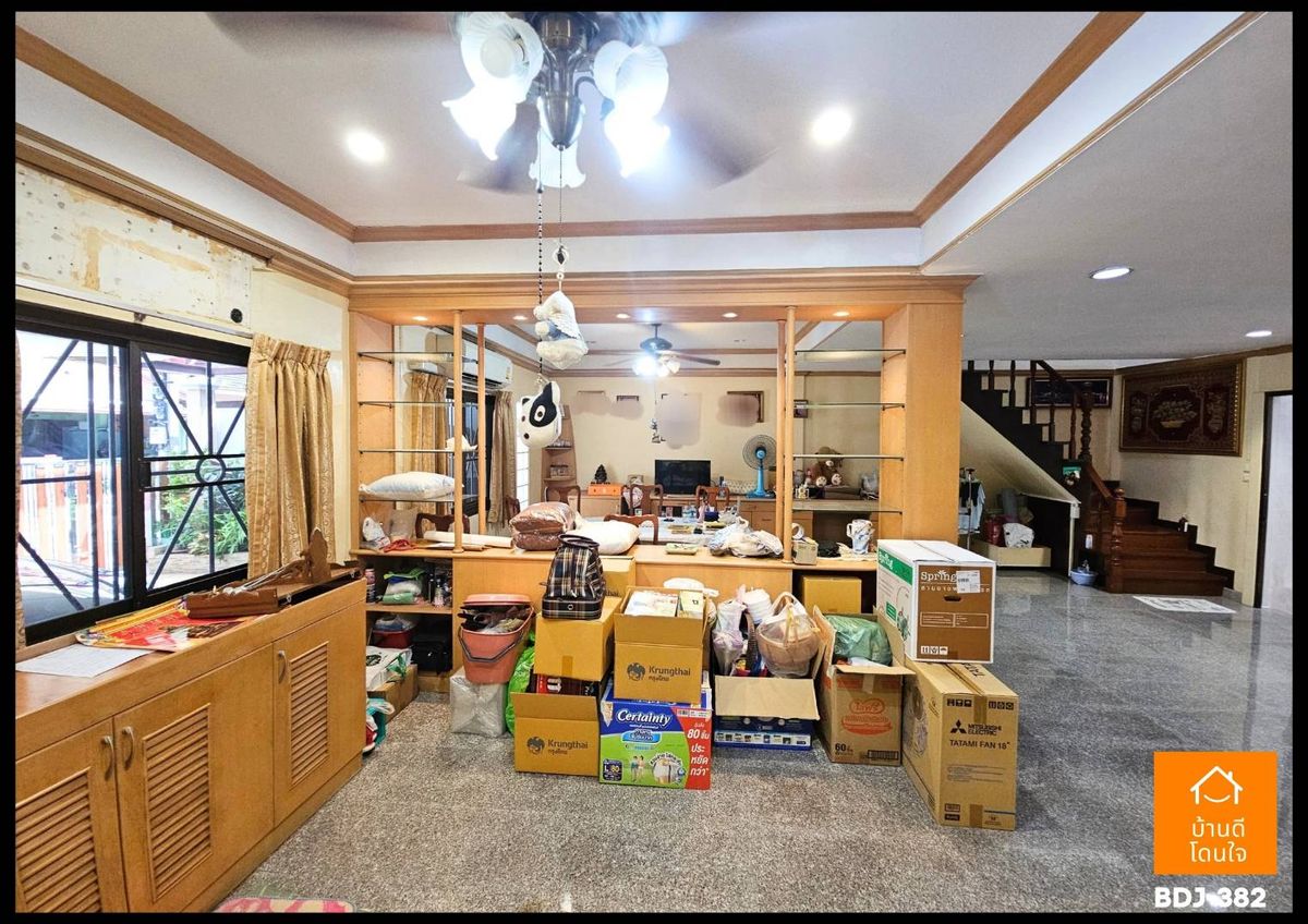 ขายทาวน์โฮมรามคำแหง หัวหมาก : ลดราคาพิเศษ ทาวน์โฮม บ้านบดินทรรักษา (32 ตร.ว.) 4 นอน 2 น้ำ 2 จอด ใกล้โรงเรียนบดินทรเดชา 