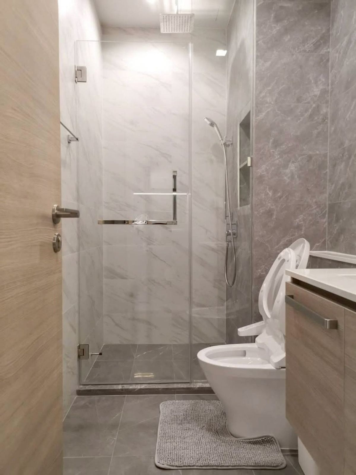 For RentCondoLadprao, Central Ladprao : ✅ TCP113 ✅ Line : @p2nproperty