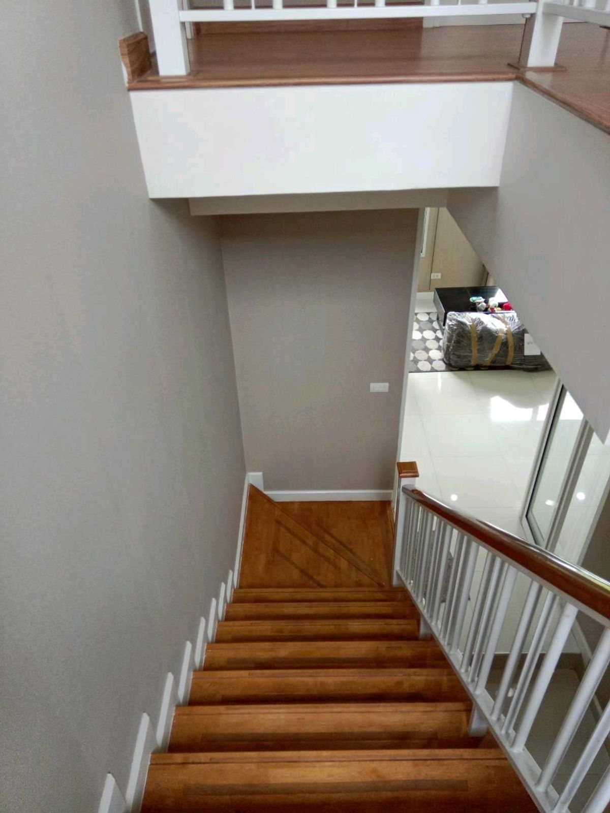 บ้านพัฒนาการ ศรีนครินทร์ : บ้านเดี่ยว ขาย เช่า บ้านมุม3 นอน 3 น้ำ 2 จอดรถ สนใจติดต่อคุณเนย 0938563451