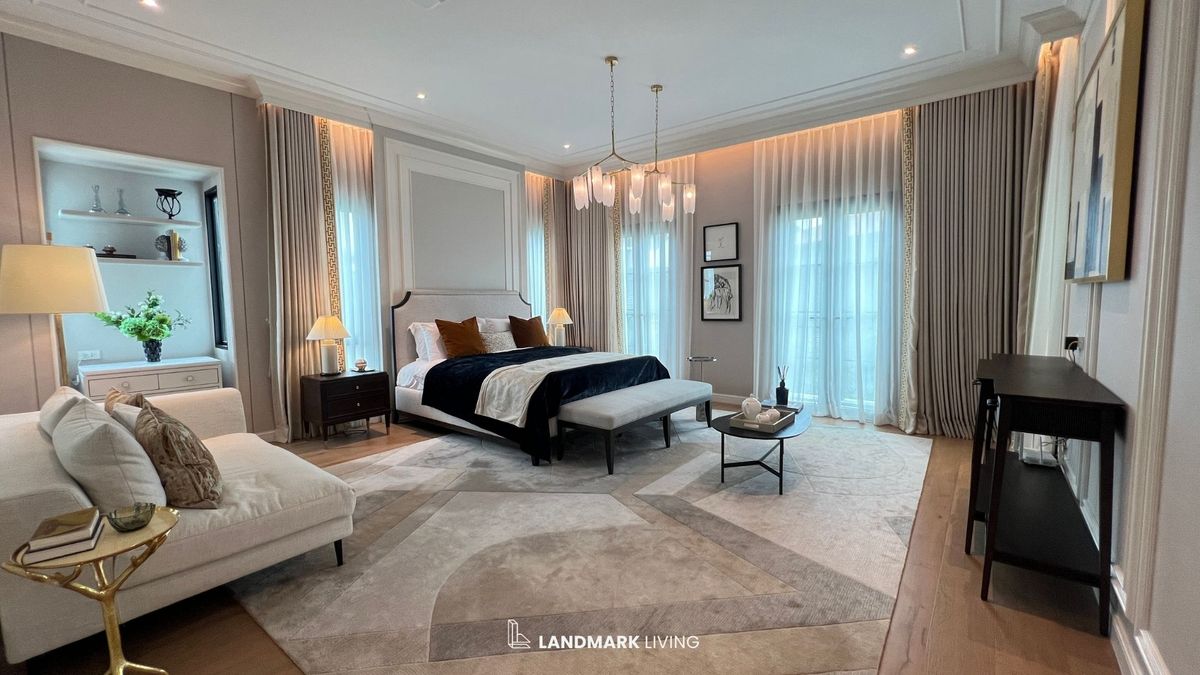 For SaleHousePattanakan, Srinakarin : ✨ Everything as in the picture Ready to move in. 🏡 Narinsiri Krungthep Kreetha. Real touch. Receive premium deals before anyone else at Landmark Living 💯