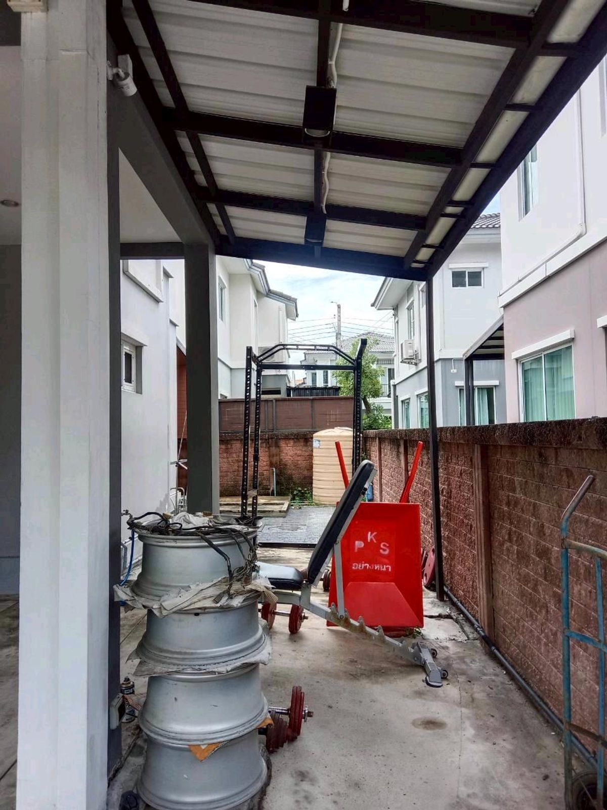 บ้านพัฒนาการ ศรีนครินทร์ : บ้านเดี่ยว ขาย เช่า บ้านมุม3 นอน 3 น้ำ 2 จอดรถ สนใจติดต่อคุณเนย 0938563451