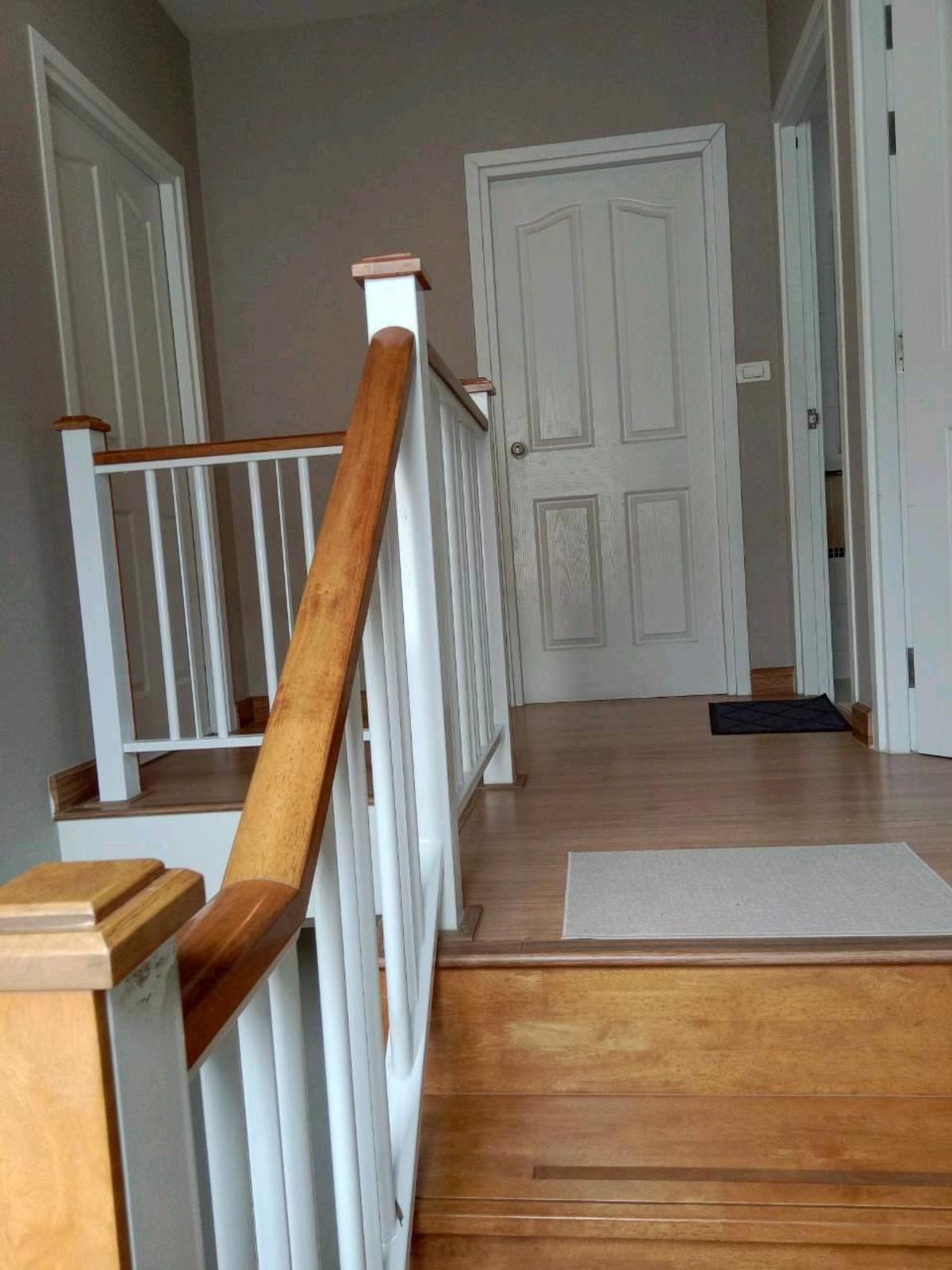 บ้านพัฒนาการ ศรีนครินทร์ : บ้านเดี่ยว ขาย เช่า บ้านมุม3 นอน 3 น้ำ 2 จอดรถ สนใจติดต่อคุณเนย 0938563451