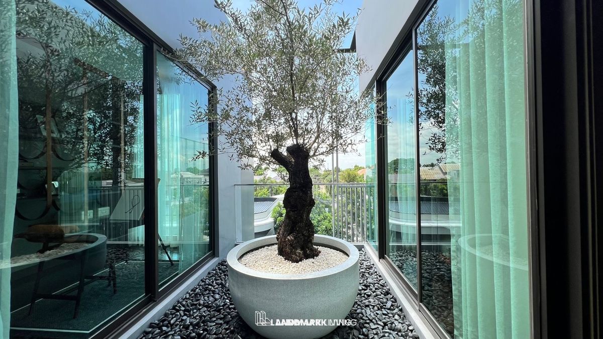 ขายบ้านเลียบทางด่วนรามอินทรา : ✨ได้ทุกอย่างตามรูป พร้อมเข้าอยู่  🏠9E1 (ไนน์ตี้ไฟว์ อีสต์วัน)- ตกแต่งครบพร้อมเข้าอยู่ รับดีลสุดพรีเมียมเหนือระดับจาก Landmark Living 💯