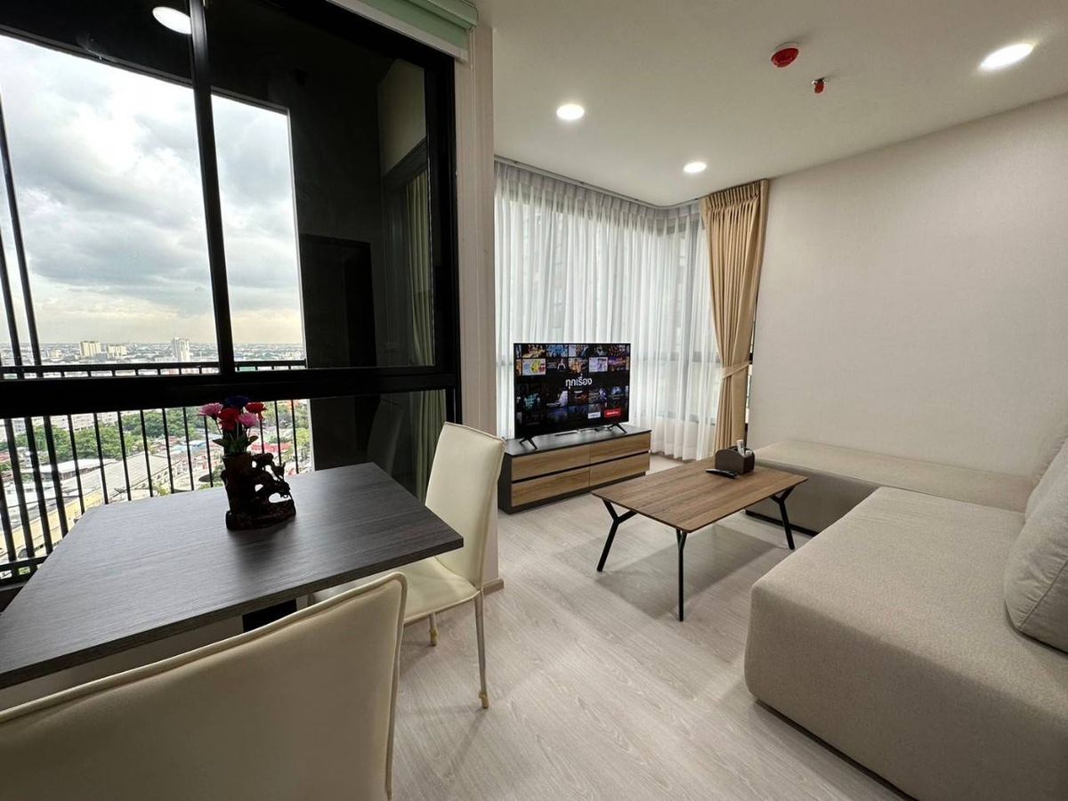 For RentCondoOnnut, Udomsuk : Elio Del Nest Condo for Rent, complete condo, ready to be near the Udomsuk BTS BTS and many food sources !!