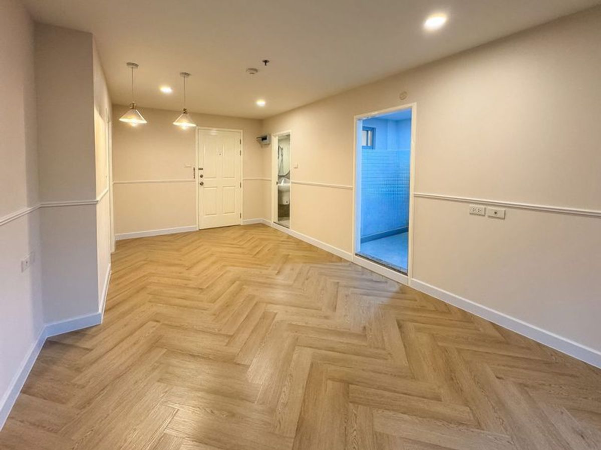 ขายคอนโดพระราม 8 สามเสน ราชวัตร : ขายคอนโด Lumpini Place พระราม 8  ชั้น 1 อาคาร C เนื้อที่ 45.26 ตารางเมตร 1 ห้องนอน 1 ห้องน้ำ ซอยอรุณอัมรินทร์ 53 แขวงบางยี่ขัน เขตบางพลัด กรุงเทพมหานคร