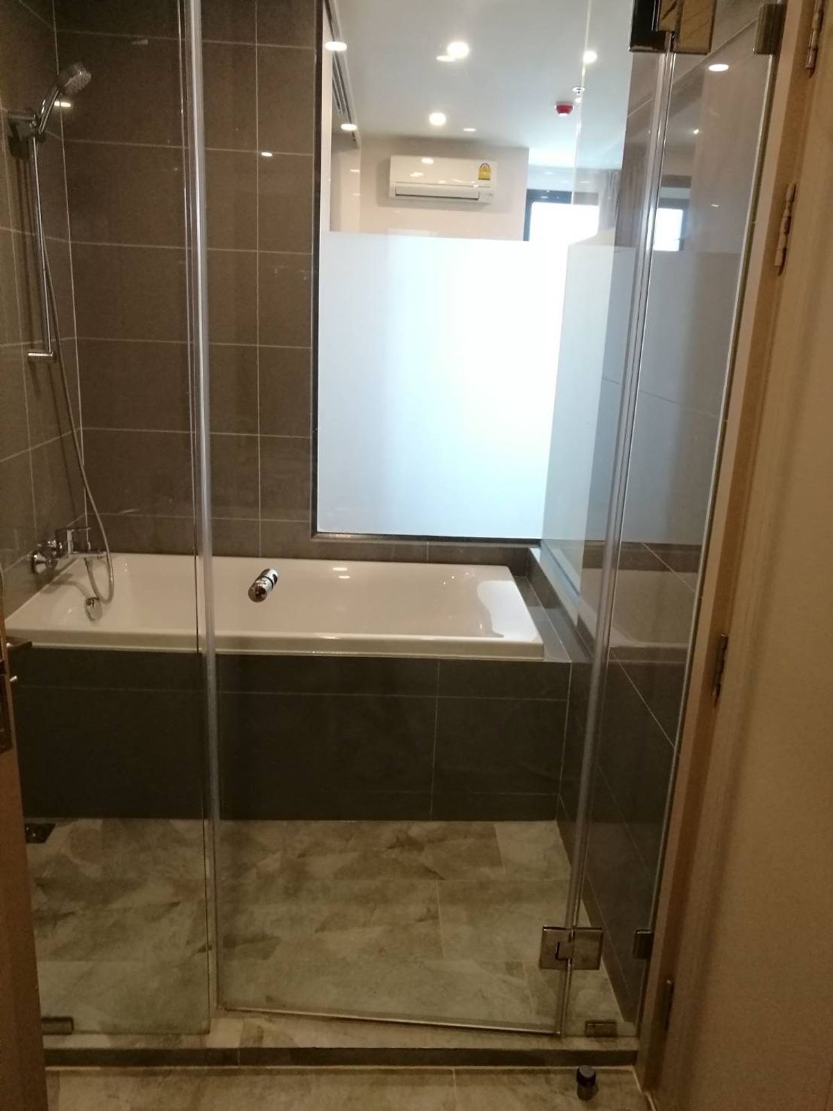 ให้เช่าคอนโดราชเทวี พญาไท : ✨ ปล่อยเช่า คอนโด Q Chidlom – Phetchaburi ✨ คอนโดหรูใจกลางชิดลม – เพชรบุรี ติดถนนใหญ่ ใกล้ Central ชิดลม และ Airport Rail Link มักกะสัน  ฟีฟ่า 087-808-3690