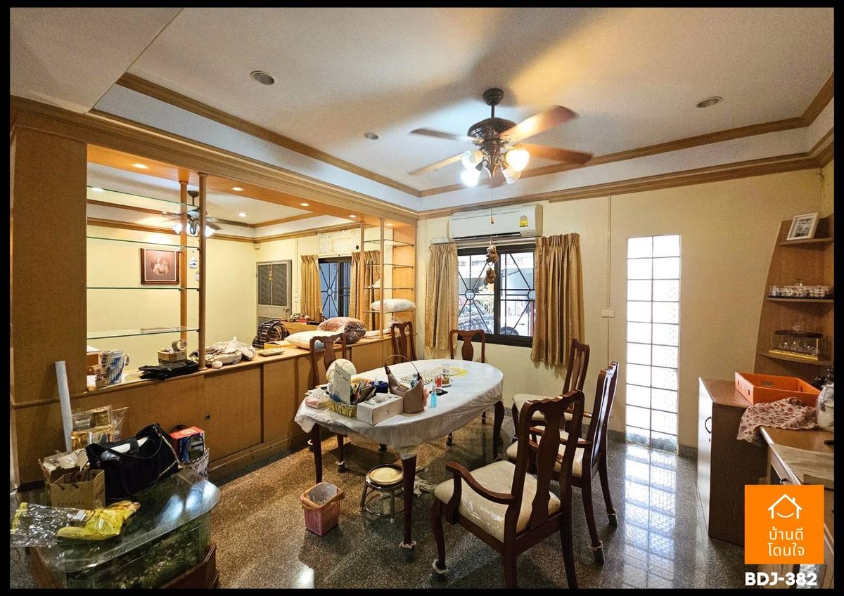 ขายทาวน์โฮมรามคำแหง หัวหมาก : ลดราคาพิเศษ ทาวน์โฮม บ้านบดินทรรักษา (32 ตร.ว.) 4 นอน 2 น้ำ 2 จอด ใกล้โรงเรียนบดินทรเดชา 