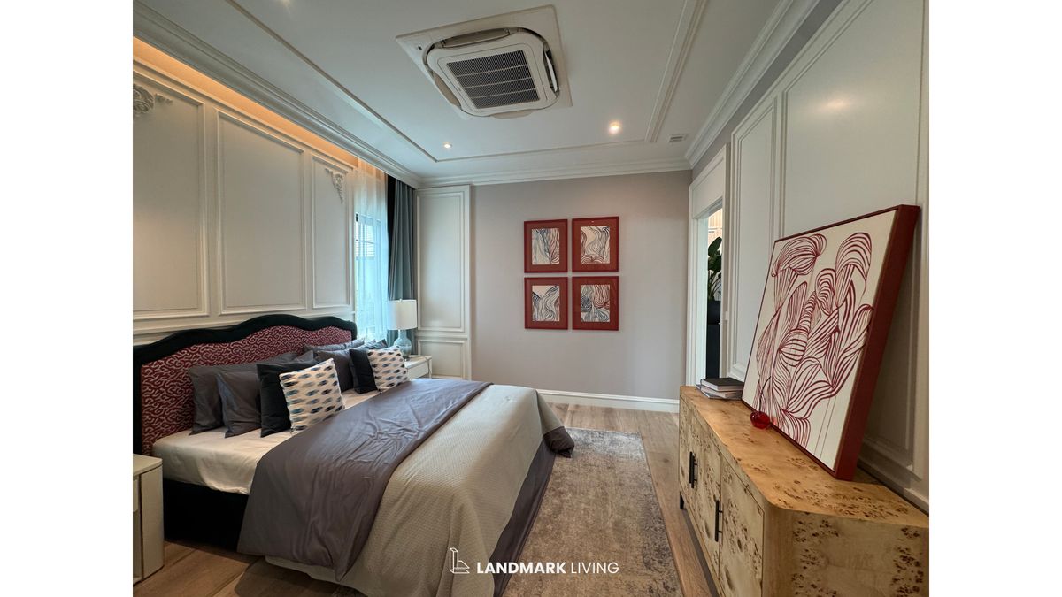 For SaleHouseBang kae, Phetkasem : ✨ Everything as in the picture Ready to move in. Luxury house That you cant miss Give you a special deal from Landmark Living 💯