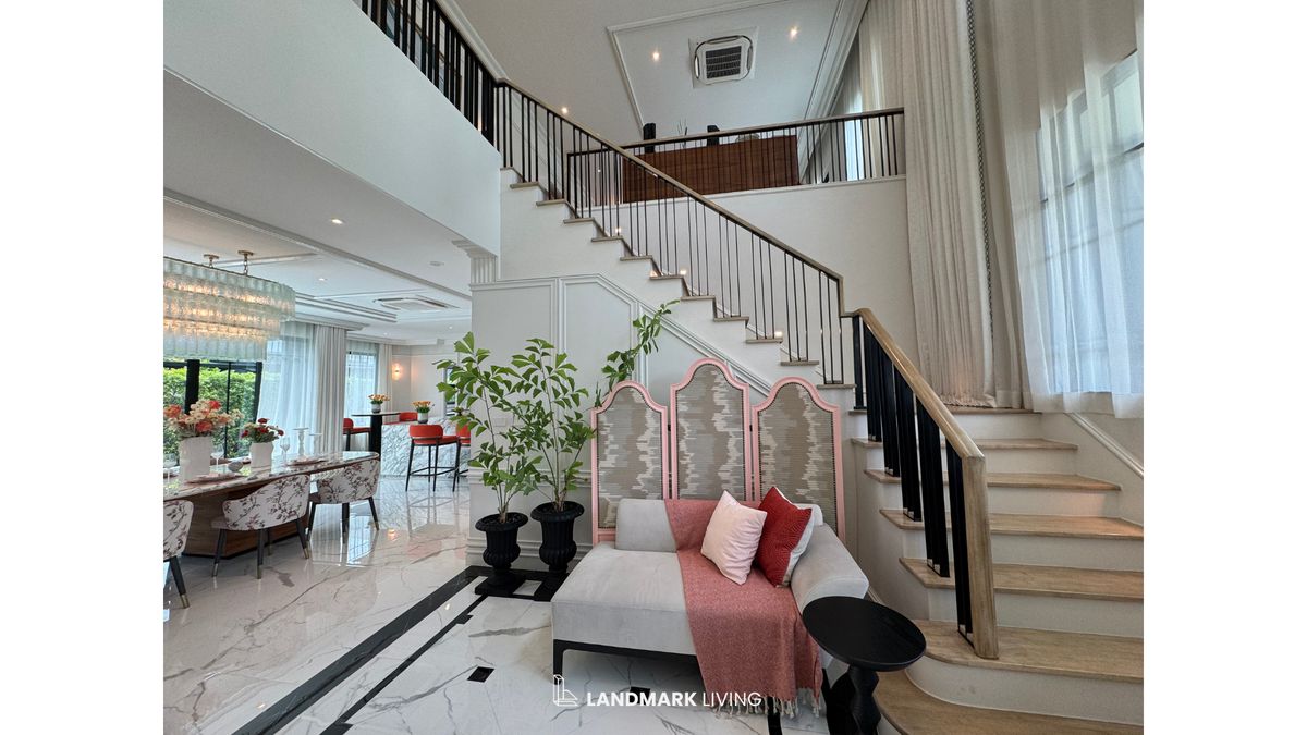 For SaleHouseBang kae, Phetkasem : ✨ Everything as in the picture Ready to move in. Luxury house That you cant miss Give you a special deal from Landmark Living 💯