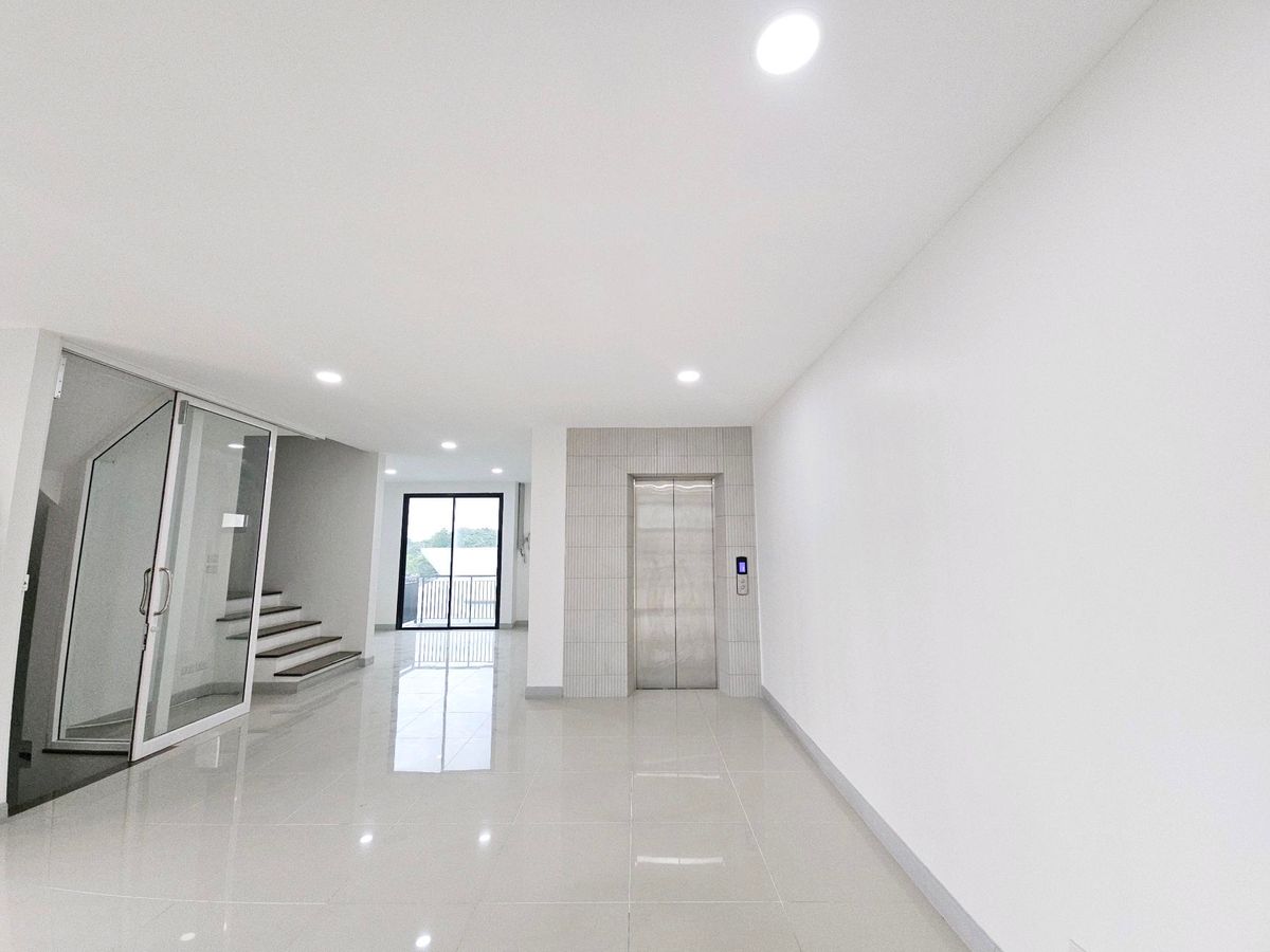 For SaleHome OfficeKaset Nawamin,Ladplakao : Home Office Sukhonthasawat Lat Phrao Ekkamai Ramintra