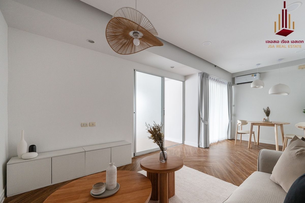 For SaleCondoPattanakan, Srinakarin : ✨ For Sale: Supalai Park Srinakarin Condo ✨ 💰 ONLY 2,290,000 THB