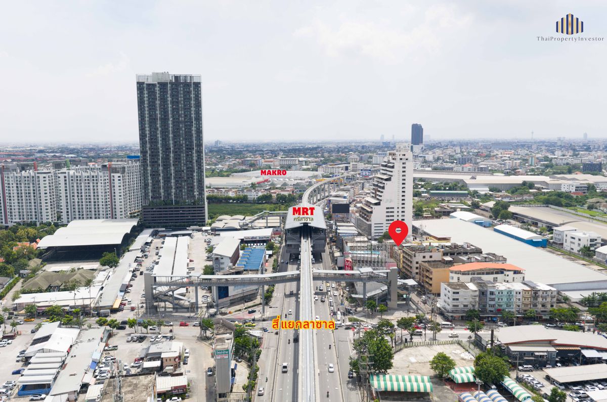 For SaleShop HouseBangna, Bearing, Lasalle : Home Office / Shophouse / Commercial Building, 4.5 Storeys – Soi Lasalle 58 Prime Lasalle–Bangna–Srinagarindra location. Just 200 m to MRT Si Lasalle (Yellow Line). Flexible for multiple income models 