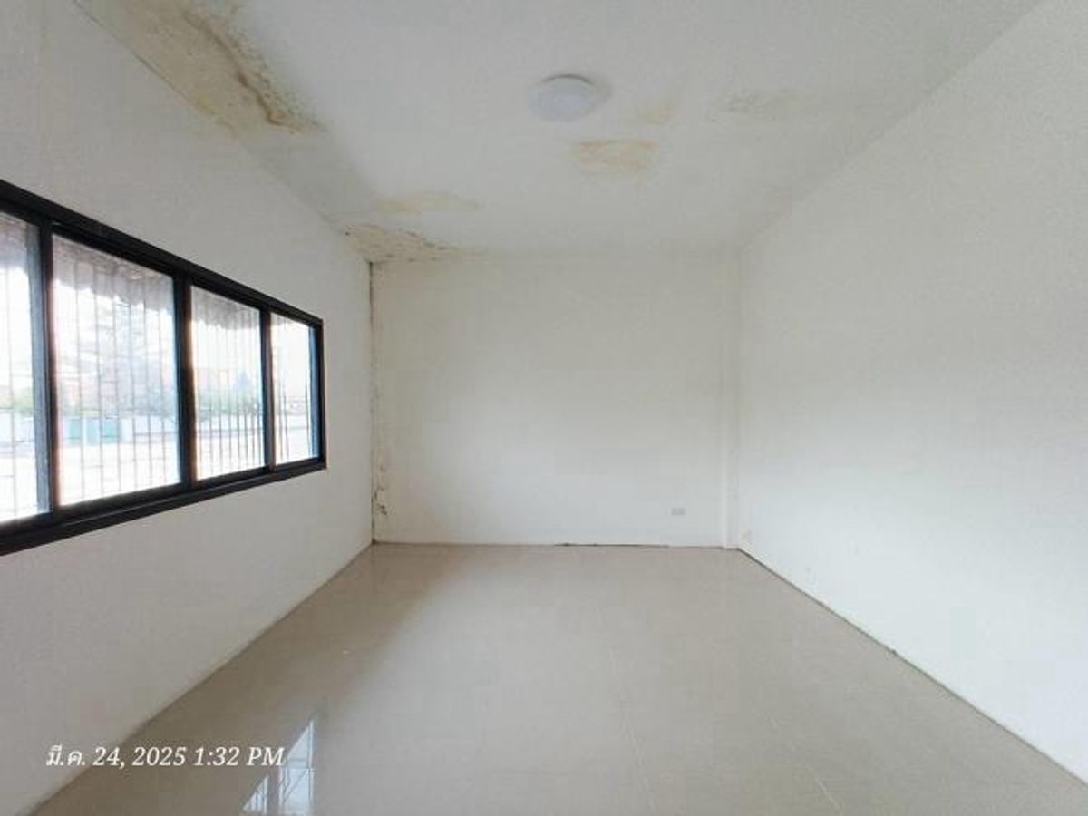 ขายอาคารพาณิชย์แจ้งวัฒนะ เมืองทอง : ด่วนนน‼️ขายอาคารพาณิชย์ดอนเมือง 4 ชั้น 2 คูหา ขนาด 650 Sq.m พิเศษเพียง 25.28 MB ติดต่อ 086-795-9997 จิมมี่