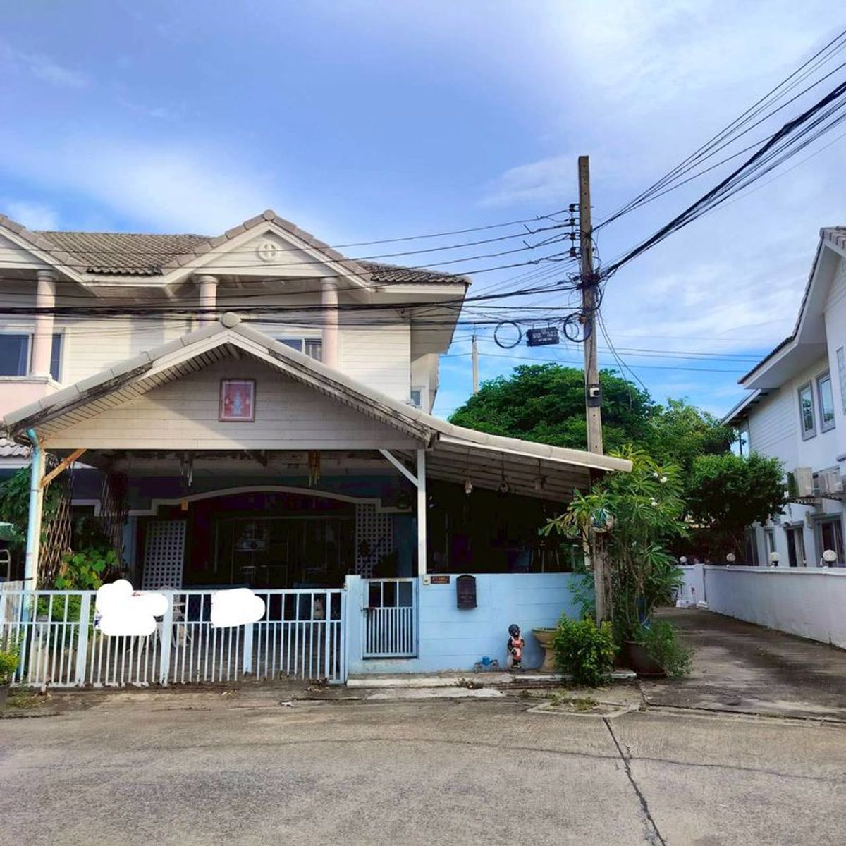 ขายทาวน์โฮมนนทบุรี บางใหญ่ บางบัวทอง : ขายทาวน์เฮ้าส์ 2 ชั้น หมู่บ้านมณฑล5 (ซอยกันตนา) เนื้อที่ 42 ตารางวา 3 ห้องนอน ตำบลบางใหญ่ อำเภอบางใหญ่ จังหวัดนนทบุรี