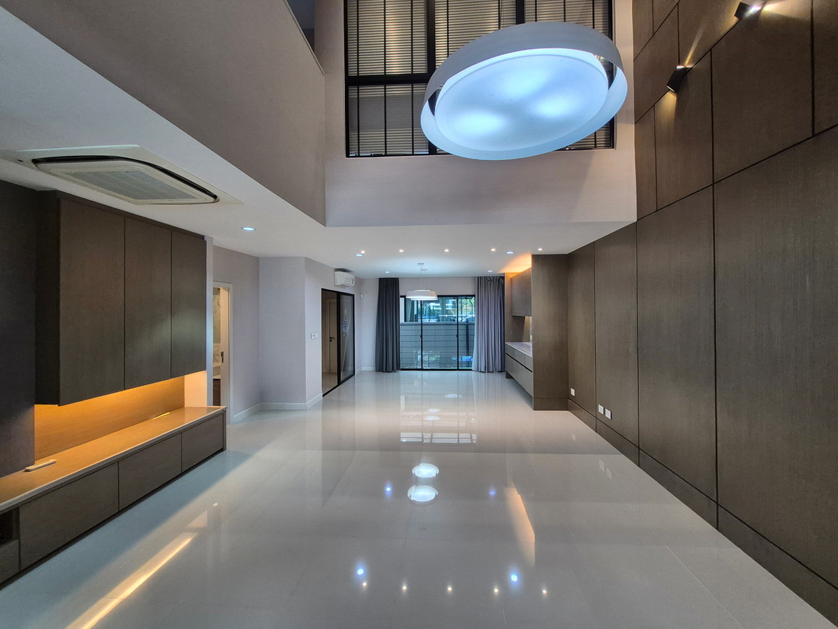 TownhomePattanakan, Srinakarin : Modern Luxury Town Home⭐3 Bedroom⭐Krungthep Kreetha - Phatthanakan Road 