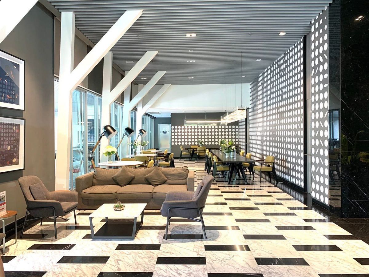 For RentCondoRatchadapisek, Huaikwang, Suttisan : For rent 📍 Noble Revolve Ratchada 📍2 bedrooms, fully furnished and equipped, near MRT Thailand Cultural Center