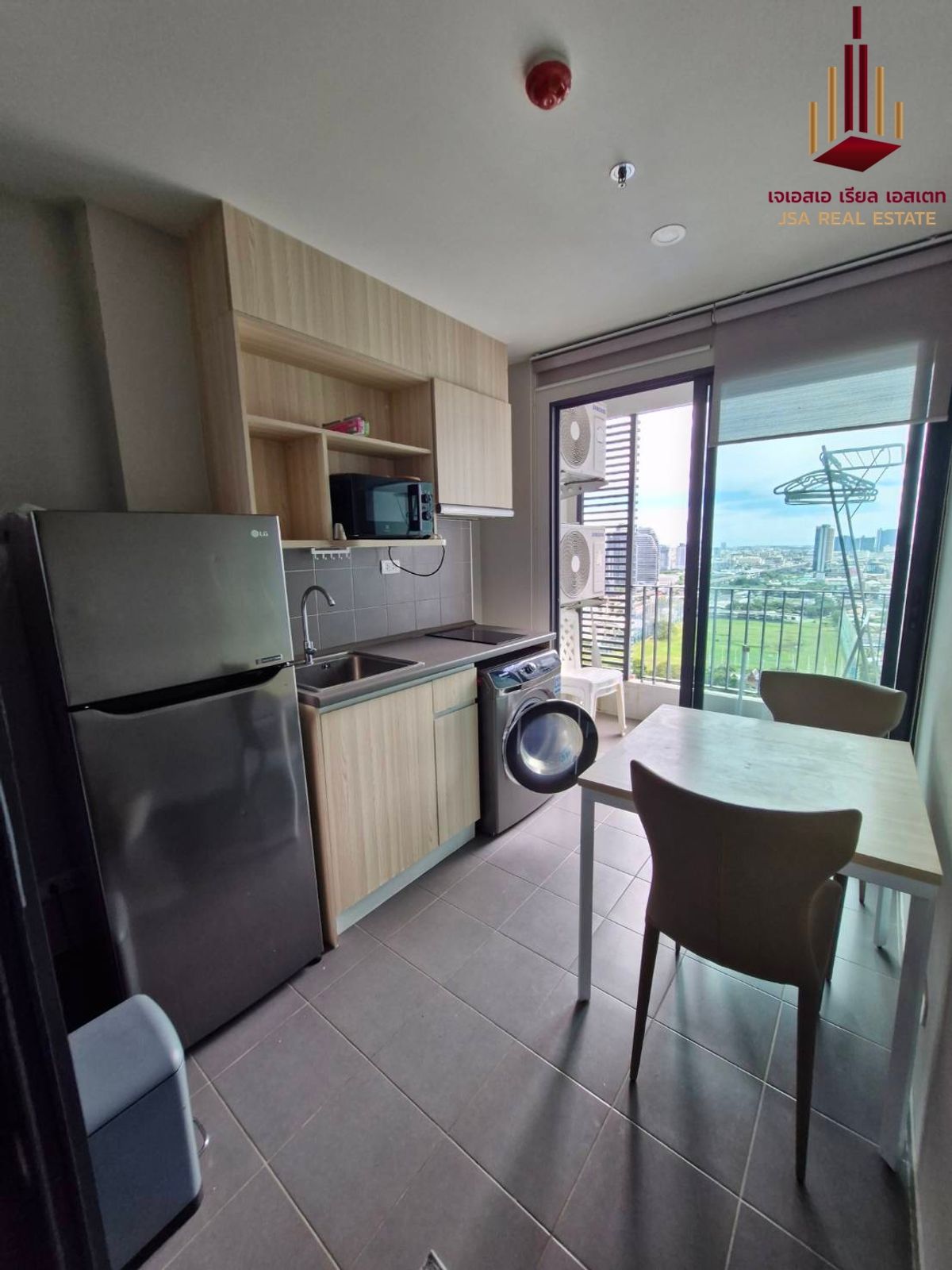 For RentCondoBangna, Bearing, Lasalle : ✨ IDEO O2 ✨ Only 14,000 THB/Month 💰