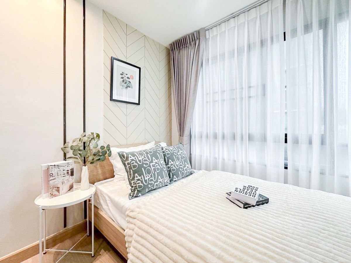 ให้เช่าคอนโดโชคชัย4 ลาดพร้าว71 : ให้เช่า คอนโด Wynn Condo โชคชัย 4 🔥

🏢 ชั้น 2 | ขนาด 35.82 ตร.ม.
🛏️ 2 ห้องนอน | 1 ห้องน้ำ

💰 ขายเพียง 2.29 ล้านบาท
💸 เช่า 18,000 บาท/เดือน

✨ ฟีเจอร์ห้อง
	•	ห้องใหม่ ตกแต่งสไตล์ โมเดิร์น 🛋️
	•	เฟอร์นิเจอร์ครบ พร้อมเครื่องใช้ไฟฟ้า
	•	แอร์ ❄️ | เครื่อ