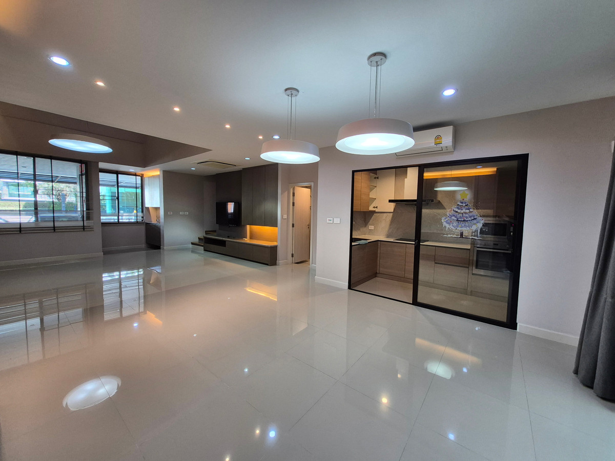 TownhomePattanakan, Srinakarin : Modern Luxury Town Home⭐3 Bedroom⭐Krungthep Kreetha - Phatthanakan Road 