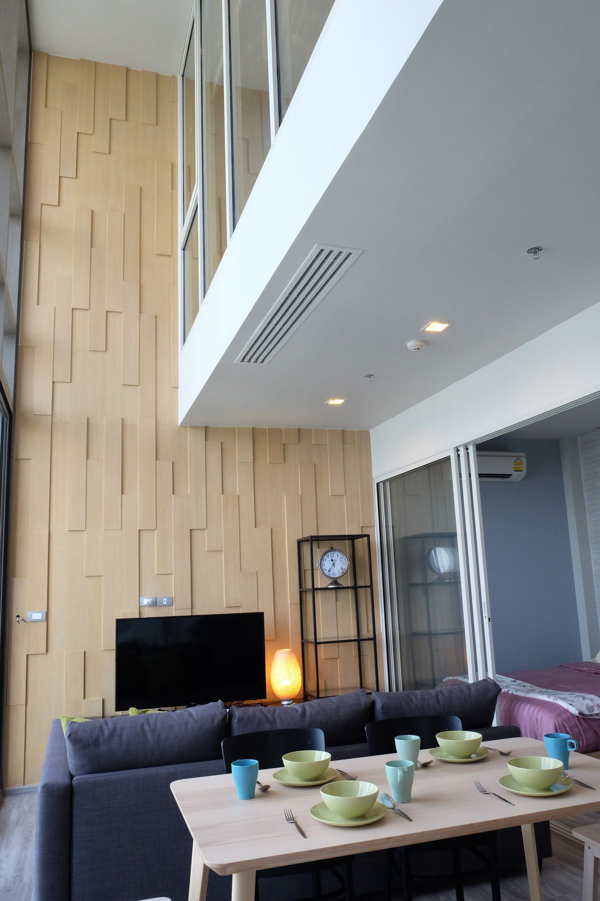 ให้เช่าคอนโดพัทยา บางแสน ชลบุรี สัตหีบ : ให้เช่า คอนโดหรู Duplex 2 ชั้น 2 ห้องนอน 2 ห้องน้ำ คอนโด บ้านปลายหาด ติดทะเล พัทยา 