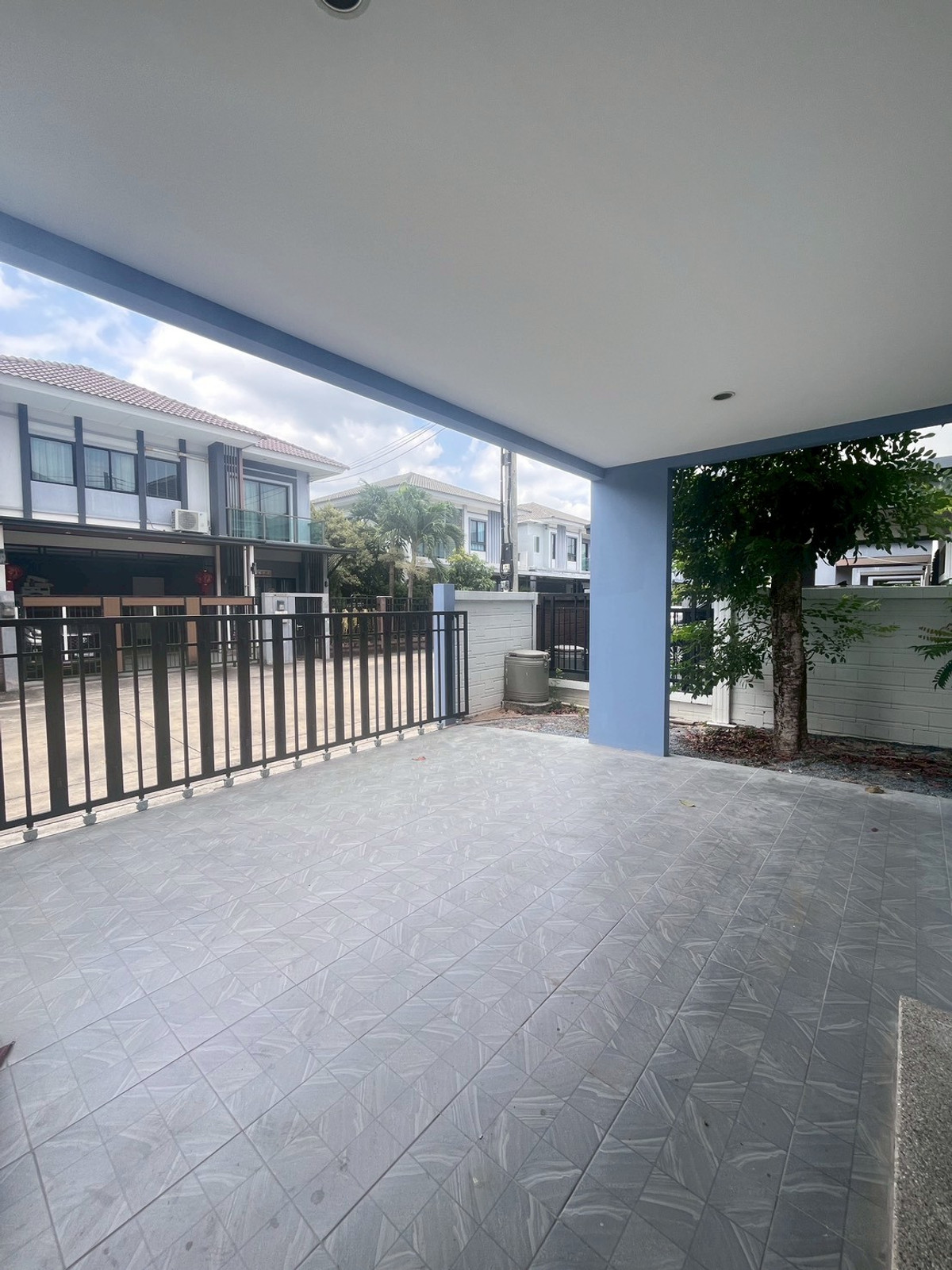 For SaleHouseNakhon Pathom : Twin house for sale in the middle of the village of Pinklao-Sai 5