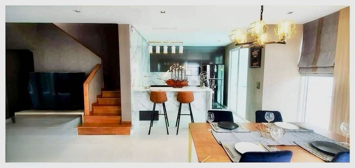 ให้เช่าบ้านลาดกระบัง สุวรรณภูมิ : AQ ARBOR SUANLUANG RAMA 9 - PATTANAKARN สวนหลวง ร.9-พัฒนาการ 3-story model house